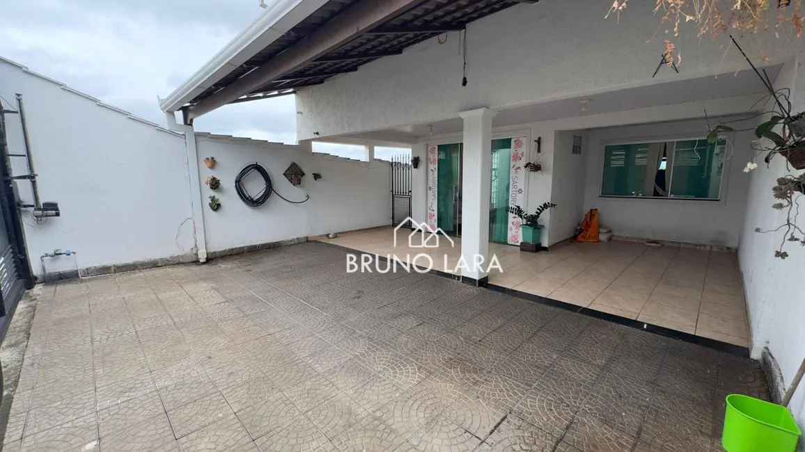 Casa com 5 quartos à venda, 225m2 em Vila Cristina, Betim - MG - imagem 4 Foto 4 de Casa com 5 quartos à venda, 225m2 em Vila Cristina, Betim - MG