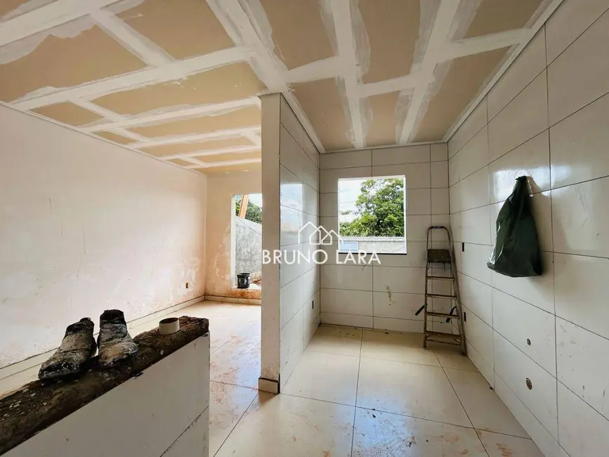 Foto 2 de Casa com 3 quartos à venda, 180m2 em Igarape - MG