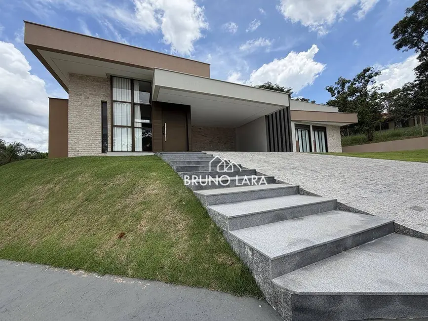 Foto 2 de Casa com 5 quartos à venda, 1300m2 em Igarape - MG