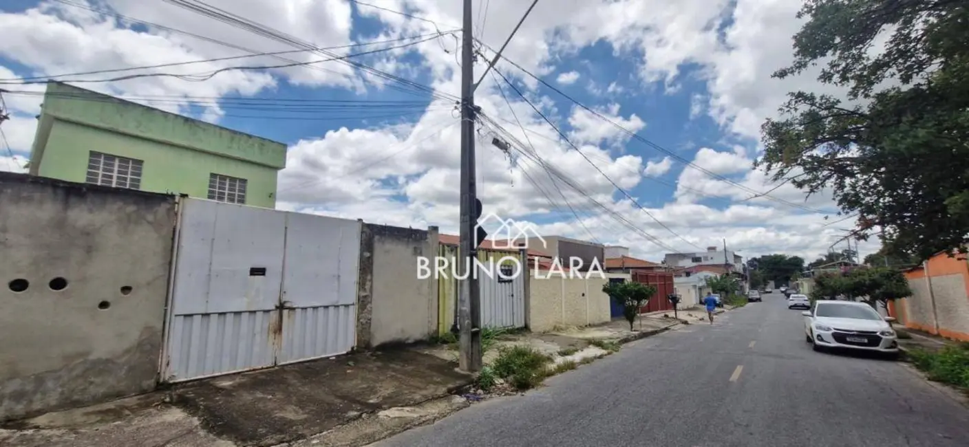 Casa com 2 quartos para alugar, 360m2 em Niterói, Betim - MG - imagem 3 Foto 3 de Casa com 2 quartos para alugar, 360m2 em Niterói, Betim - MG