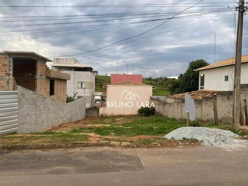 Foto 2 de Terreno / Lote à venda, 360m2 em Igarape - MG