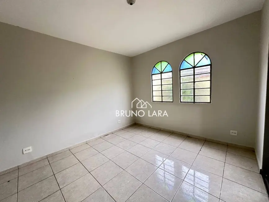 Casa com 3 quartos à venda, 220m2 em Jardim Petrópolis, Betim - MG - imagem 8 Foto 8 de Casa com 3 quartos à venda, 220m2 em Jardim Petrópolis, Betim - MG