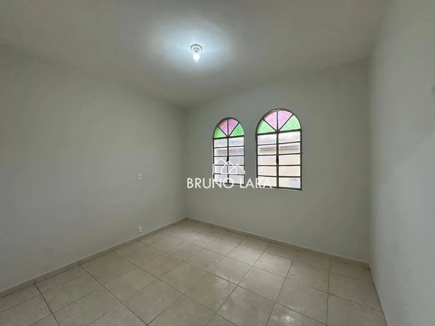 Casa com 3 quartos à venda, 220m2 em Jardim Petrópolis, Betim - MG - imagem 9 Foto 9 de Casa com 3 quartos à venda, 220m2 em Jardim Petrópolis, Betim - MG