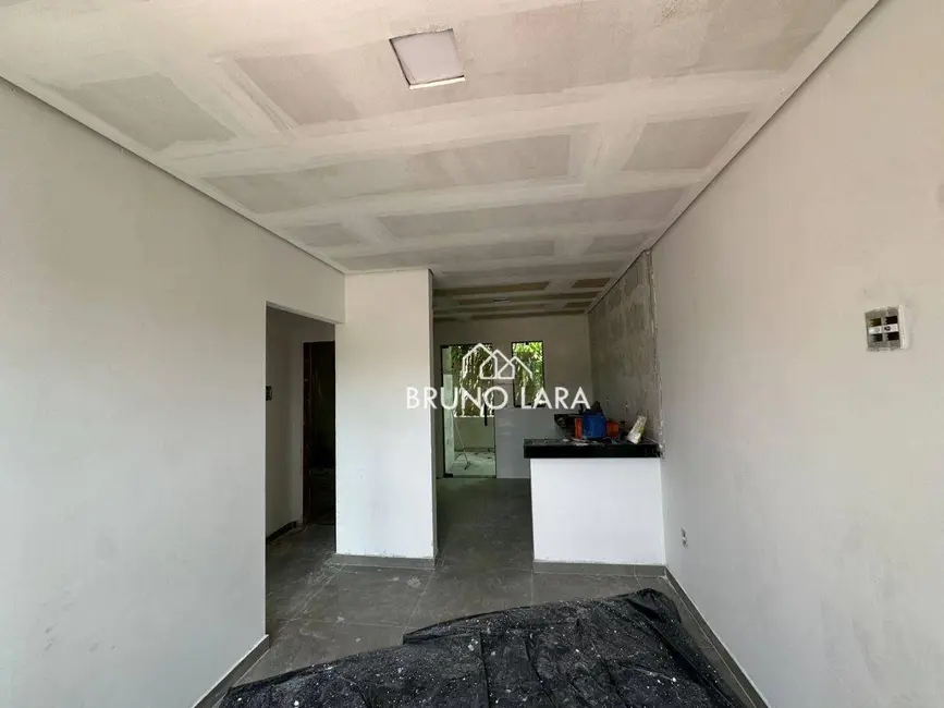 Foto 4 de Casa com 2 quartos à venda, 180m2 em Sao Joaquim De Bicas - MG