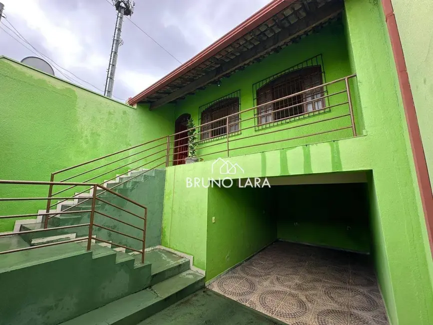 Foto 2 de Casa com 3 quartos à venda, 194m2 em Senhora das Graças, Betim - MG