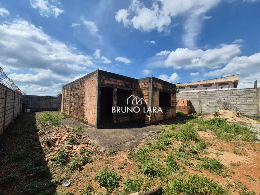 Foto 2 de Casa com 3 quartos à venda, 360m2 em Igarape - MG