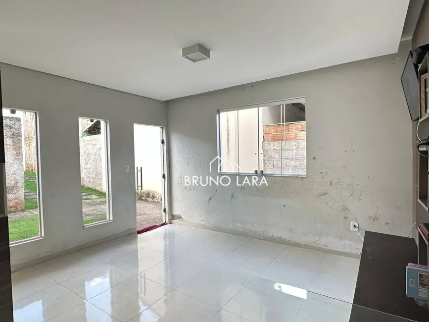 Casa com 2 quartos à venda, 140m2 em Sao Joaquim De Bicas - MG - imagem 3 Foto 3 de Casa com 2 quartos à venda, 140m2 em Sao Joaquim De Bicas - MG