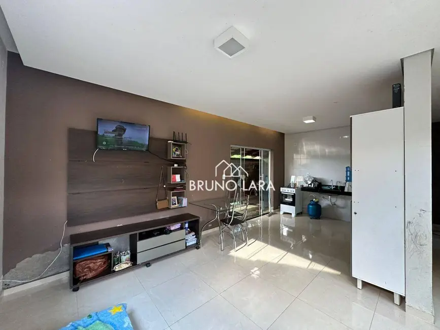 Casa com 2 quartos à venda, 140m2 em Sao Joaquim De Bicas - MG - imagem 4 Foto 4 de Casa com 2 quartos à venda, 140m2 em Sao Joaquim De Bicas - MG