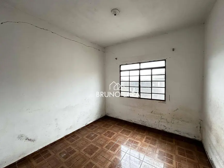 Foto 9 de Casa com 2 quartos à venda, 180m2 em Igarape - MG