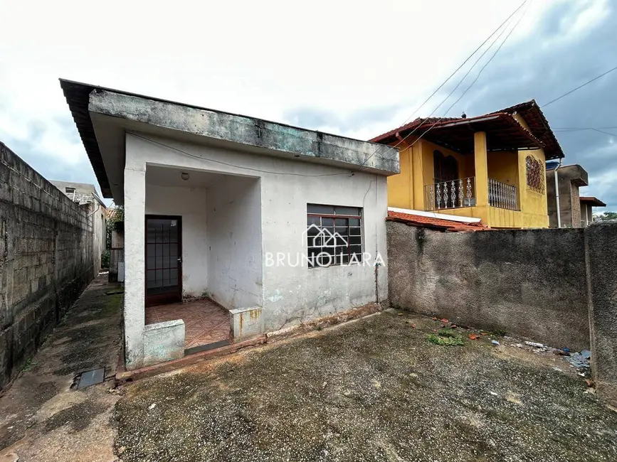 Foto 2 de Casa com 2 quartos à venda, 180m2 em Igarape - MG