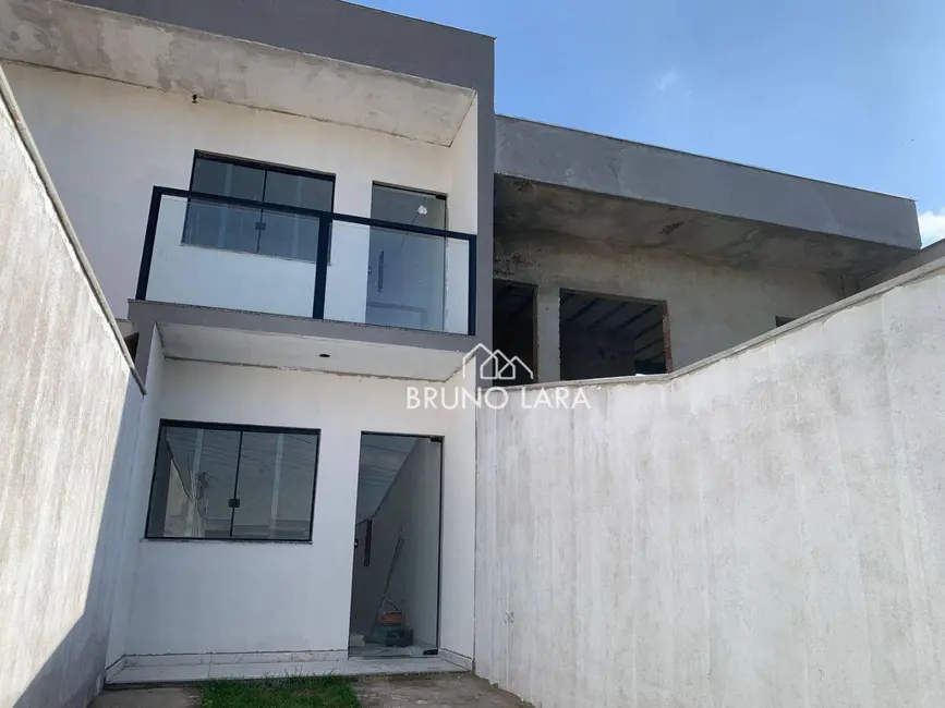 Foto 2 de Casa com 3 quartos à venda, 180m2 em Residencial Lagoa, Betim - MG