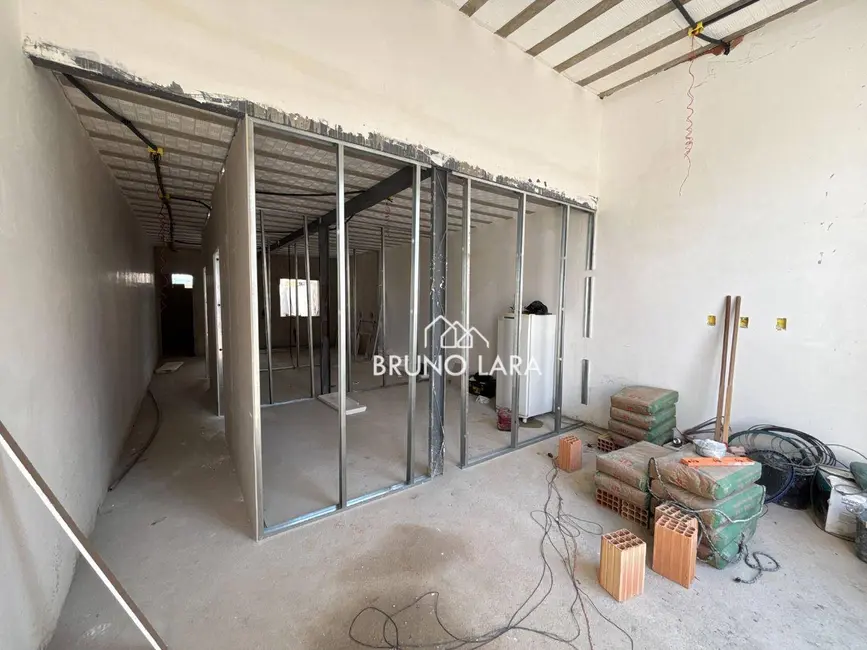Foto 2 de Casa com 2 quartos à venda, 100m2 em Monte Verde, Betim - MG
