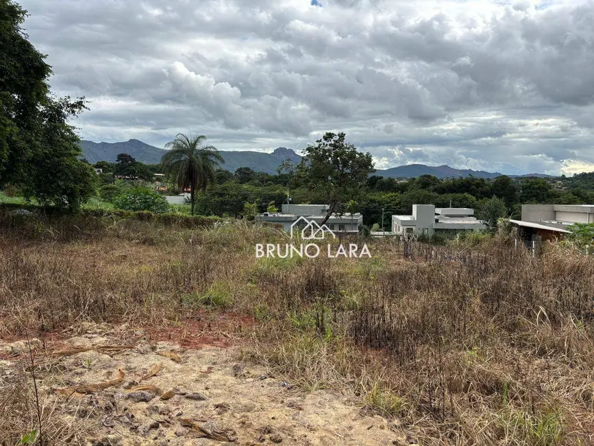 Foto 1 de Terreno / Lote à venda, 1100m2 em Igarape - MG