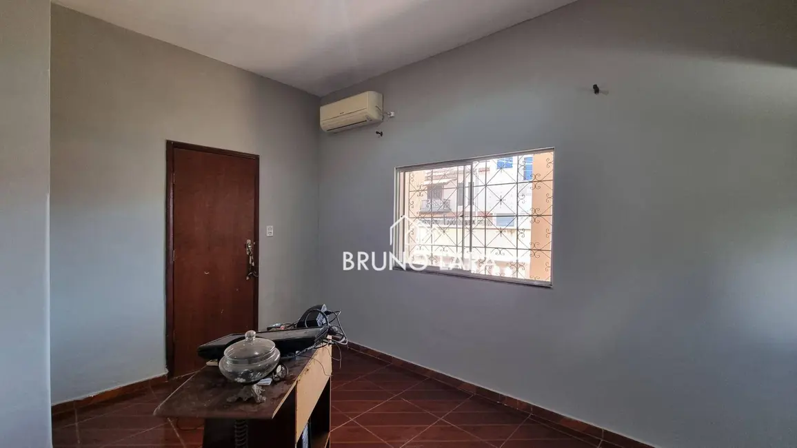 Foto 5 de Casa com 3 quartos para alugar, 434m2 em Centro, Igarape - MG