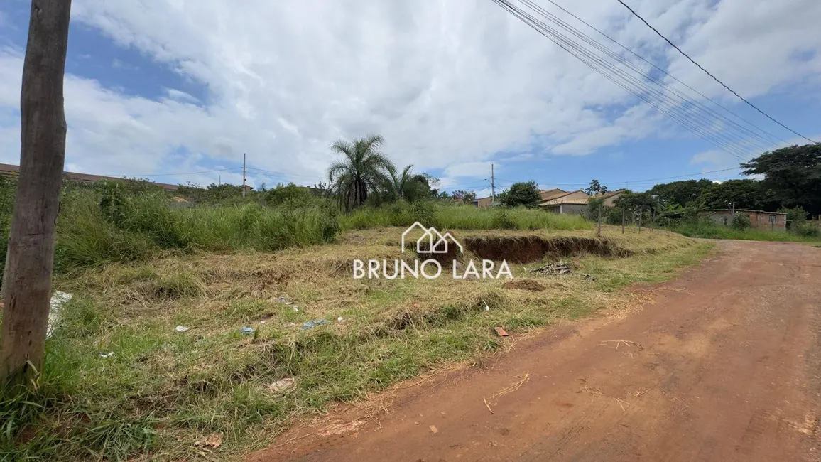 Foto 3 de Terreno / Lote à venda, 396m2 em Sao Joaquim De Bicas - MG