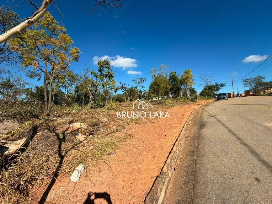 Foto 2 de Terreno / Lote à venda, 1000m2 em Igarape - MG