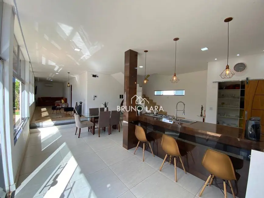 Foto 1 de Casa com 3 quartos à venda, 1000m2 em Igarape - MG