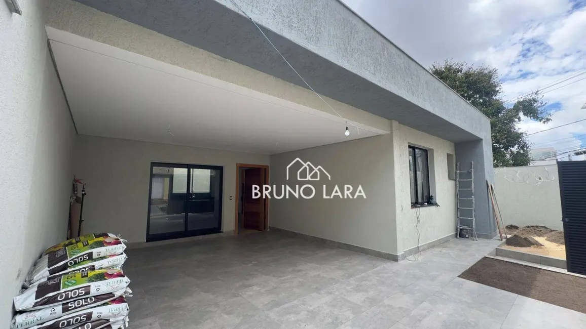 Foto 1 de Casa com 3 quartos à venda, 180m2 em Espírito Santo, Betim - MG