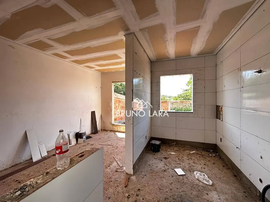 Foto 2 de Casa com 3 quartos à venda, 180m2 em Igarape - MG