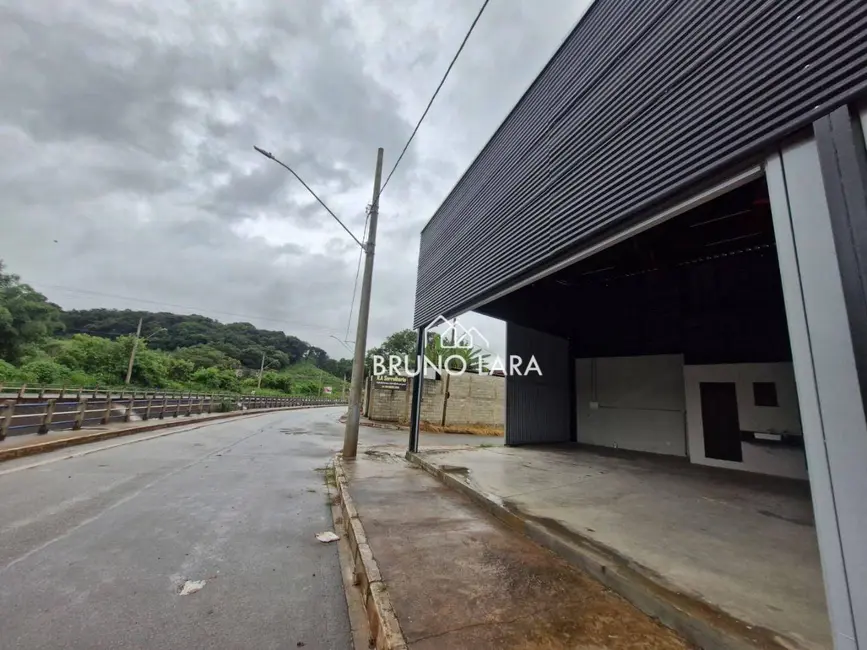 Foto 2 de Armazém / Galpão para alugar, 110m2 em Centro, Igarape - MG