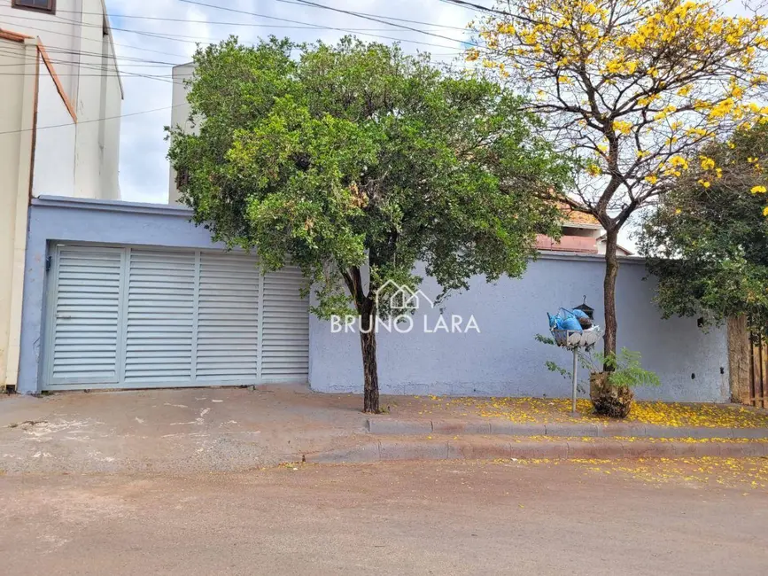 Casa com 3 quartos para alugar, 180m2 em Igarape - MG - imagem 4 Foto 4 de Casa com 3 quartos para alugar, 180m2 em Igarape - MG