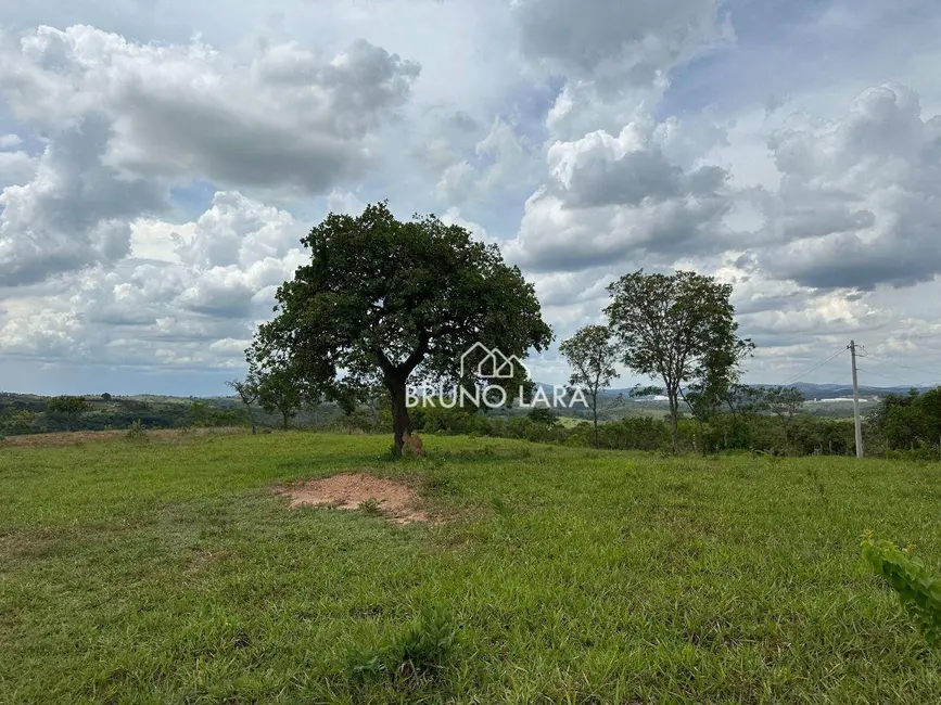 Foto 1 de Terreno / Lote à venda, 100000m2 em Igarape - MG