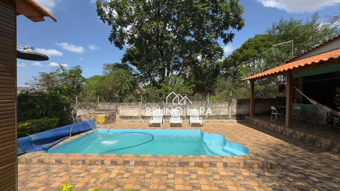 Foto 3 de Casa com 2 quartos à venda, 360m2 em Igarape - MG