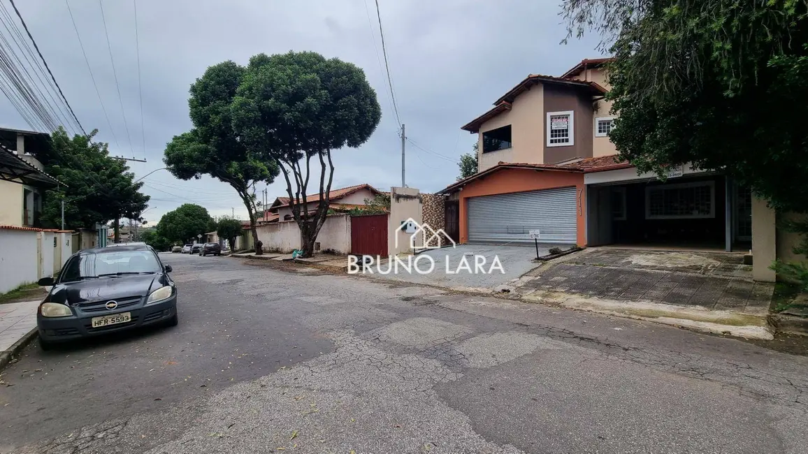 Foto 2 de Casa com 3 quartos para alugar, 240m2 em Igarape - MG