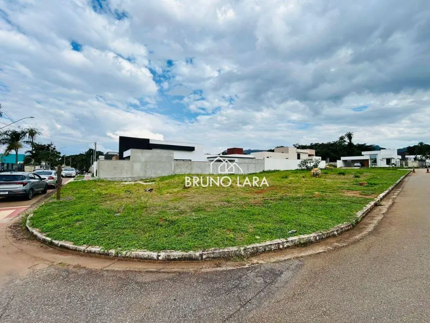 Foto 1 de Terreno / Lote à venda, 360m2 em Igarape - MG