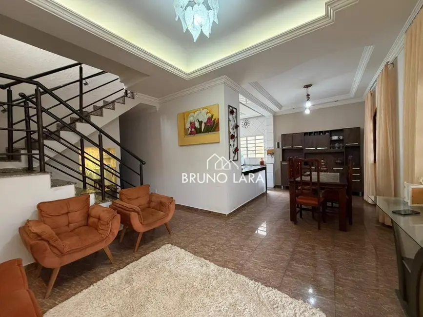 Foto 2 de Casa com 4 quartos à venda, 360m2 em Niterói, Betim - MG