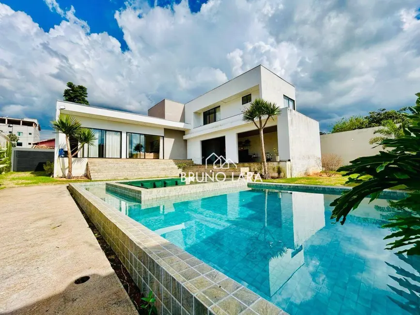 Foto 2 de Casa com 4 quartos à venda, 720m2 em Igarape - MG