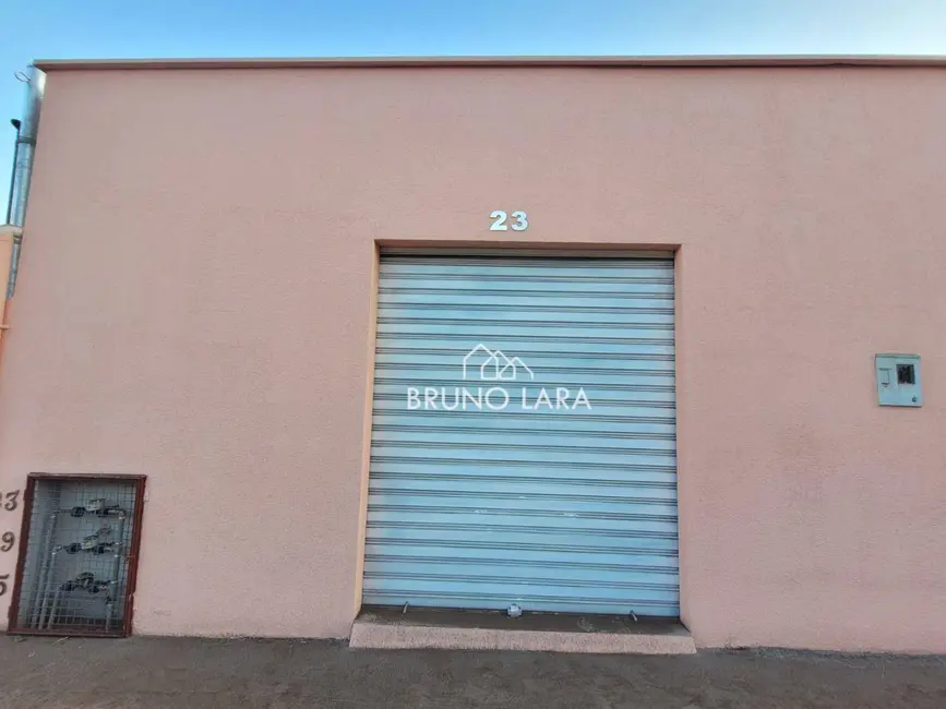 Loja para alugar, 25m2 em Centro, Igarape - MG - imagem 2 Foto 2 de Loja para alugar, 25m2 em Centro, Igarape - MG