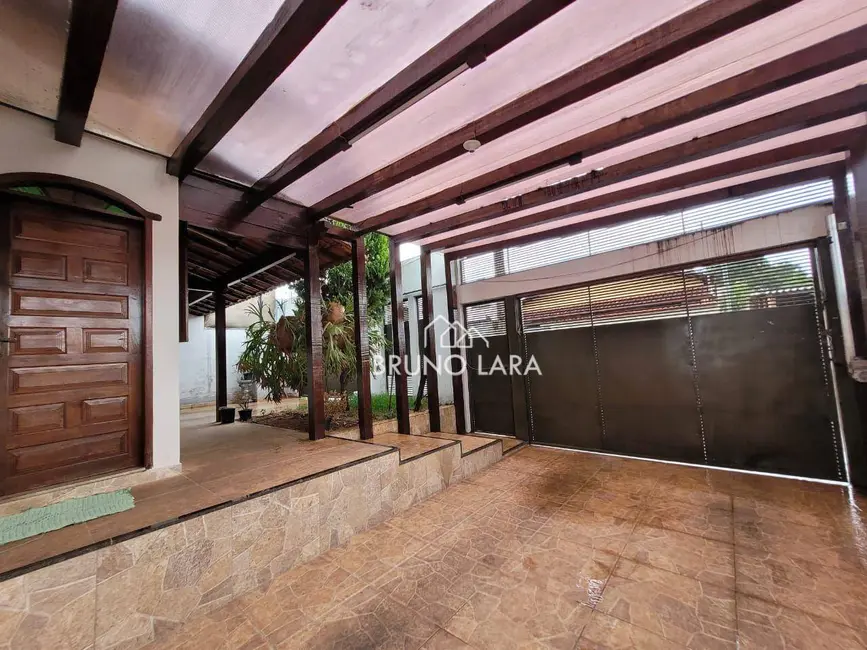 Foto 2 de Casa com 3 quartos para alugar, 360m2 em Igarape - MG