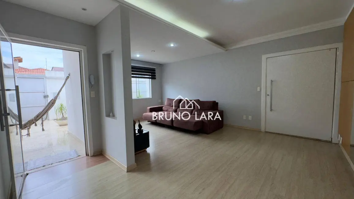 Foto 9 de Casa com 4 quartos à venda, 360m2 em Filadélfia, Betim - MG