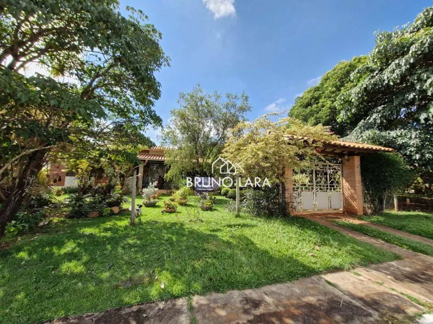 Foto 2 de Casa com 4 quartos à venda, 2000m2 em Igarape - MG