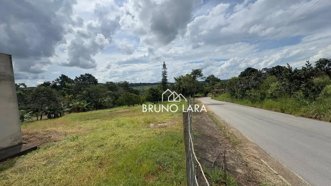 Foto 2 de Casa com 3 quartos à venda, 2000m2 em Igarape - MG