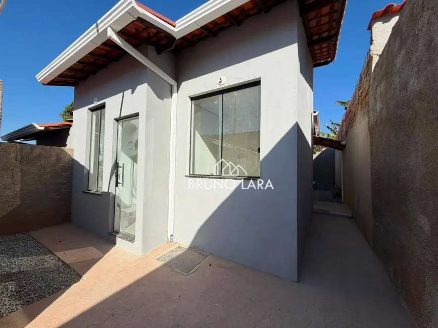 Casa com 2 quartos à venda, 120m2 em Sao Joaquim De Bicas - MG - imagem 1 Foto 1 de Casa com 2 quartos à venda, 120m2 em Sao Joaquim De Bicas - MG