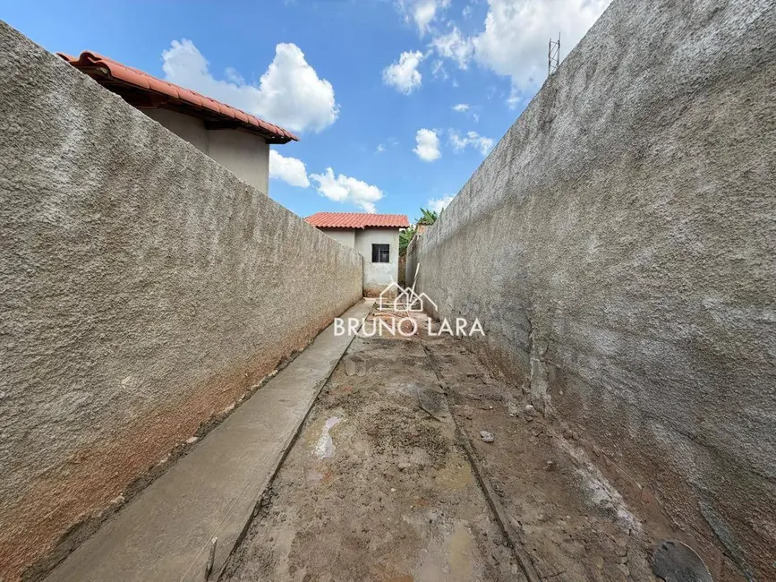 Casa com 2 quartos à venda, 120m2 em Sao Joaquim De Bicas - MG - imagem 2 Foto 2 de Casa com 2 quartos à venda, 120m2 em Sao Joaquim De Bicas - MG