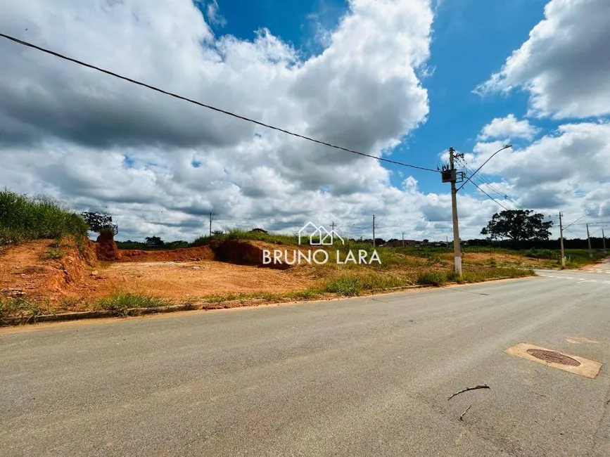 Foto 2 de Terreno / Lote à venda, 200m2 em Igarape - MG