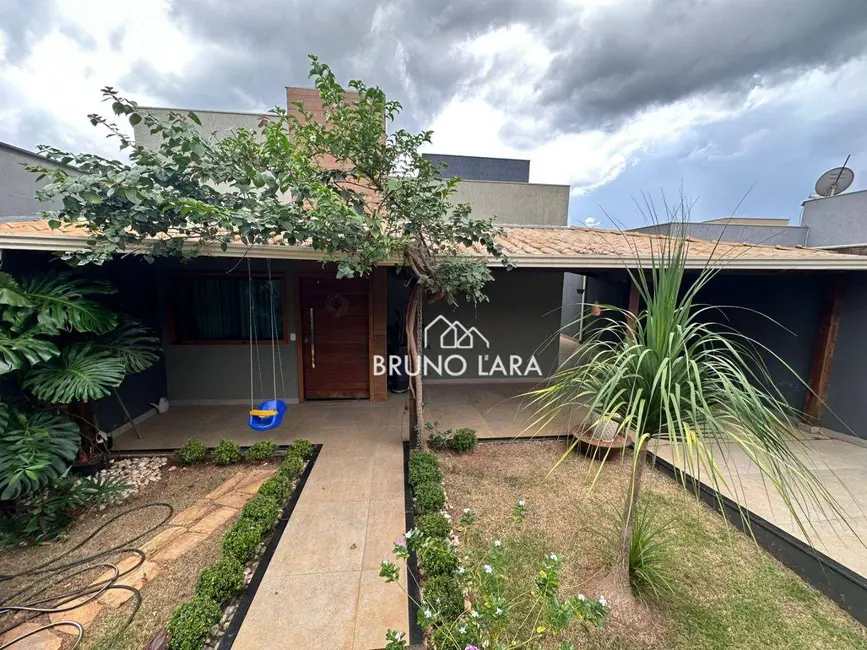 Foto 3 de Casa com 3 quartos à venda, 360m2 em Igarape - MG