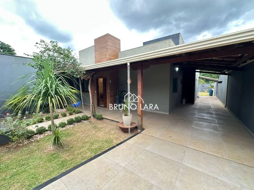 Foto 2 de Casa com 3 quartos à venda, 360m2 em Igarape - MG