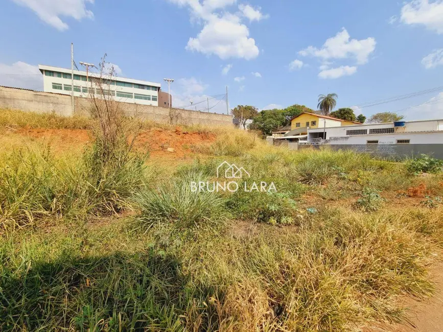 Foto 3 de Terreno / Lote à venda, 1244m2 em Centro, Igarape - MG