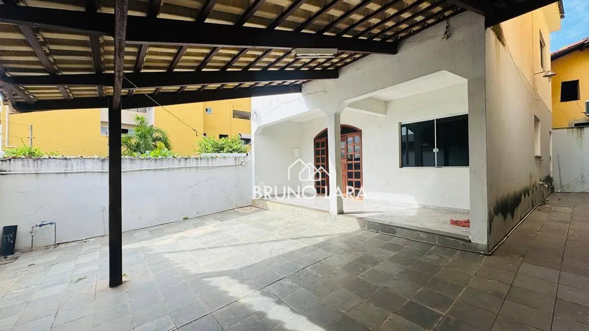 Foto 1 de Casa com 3 quartos para alugar, 120m2 em Centro, Igarape - MG
