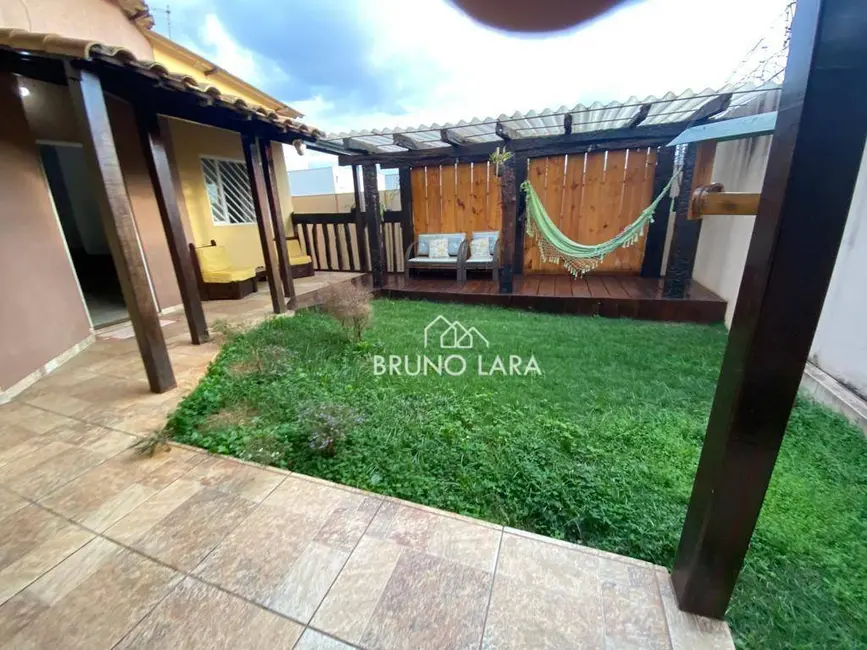 Foto 2 de Casa com 4 quartos à venda, 380m2 em Igarape - MG