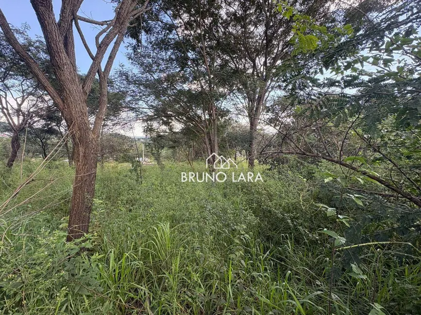 Foto 1 de Terreno / Lote à venda, 900m2 em Angola, Betim - MG