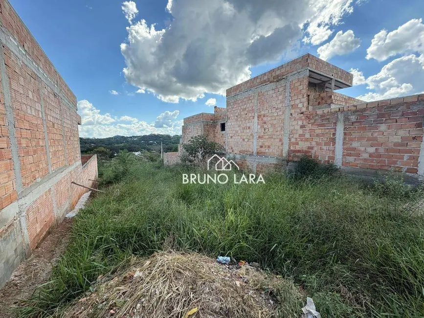 Foto 2 de Terreno / Lote à venda, 300m2 em Betim - MG