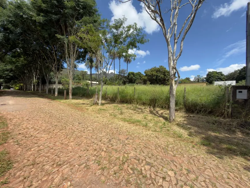 Foto 2 de Terreno / Lote à venda, 1000m2 em Igarape - MG