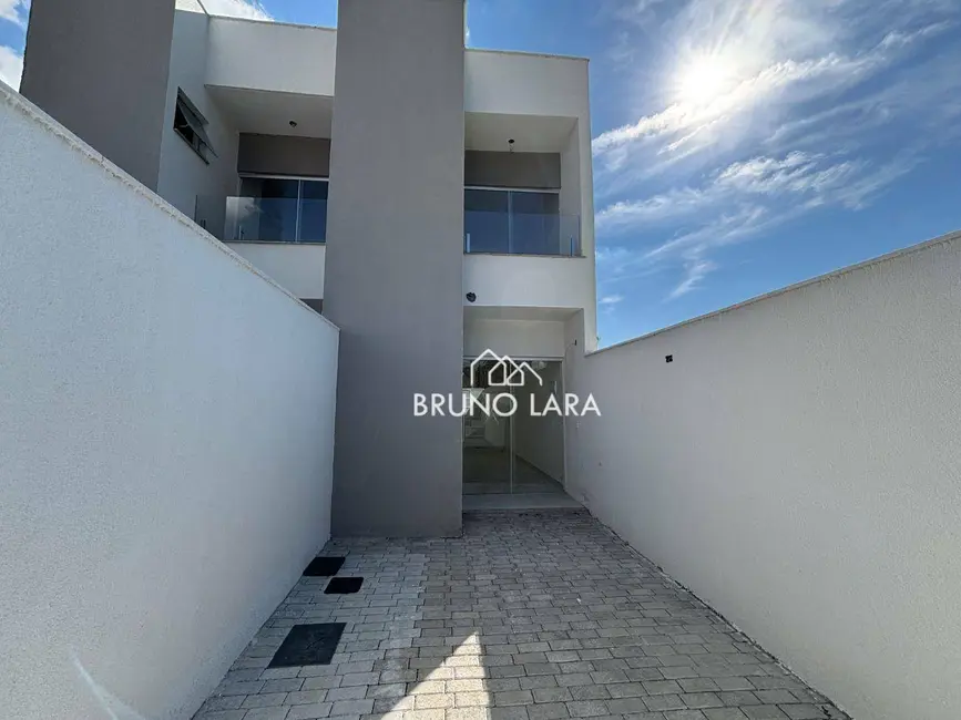 Foto 1 de Casa com 2 quartos à venda, 120m2 em Ponte Alta, Betim - MG