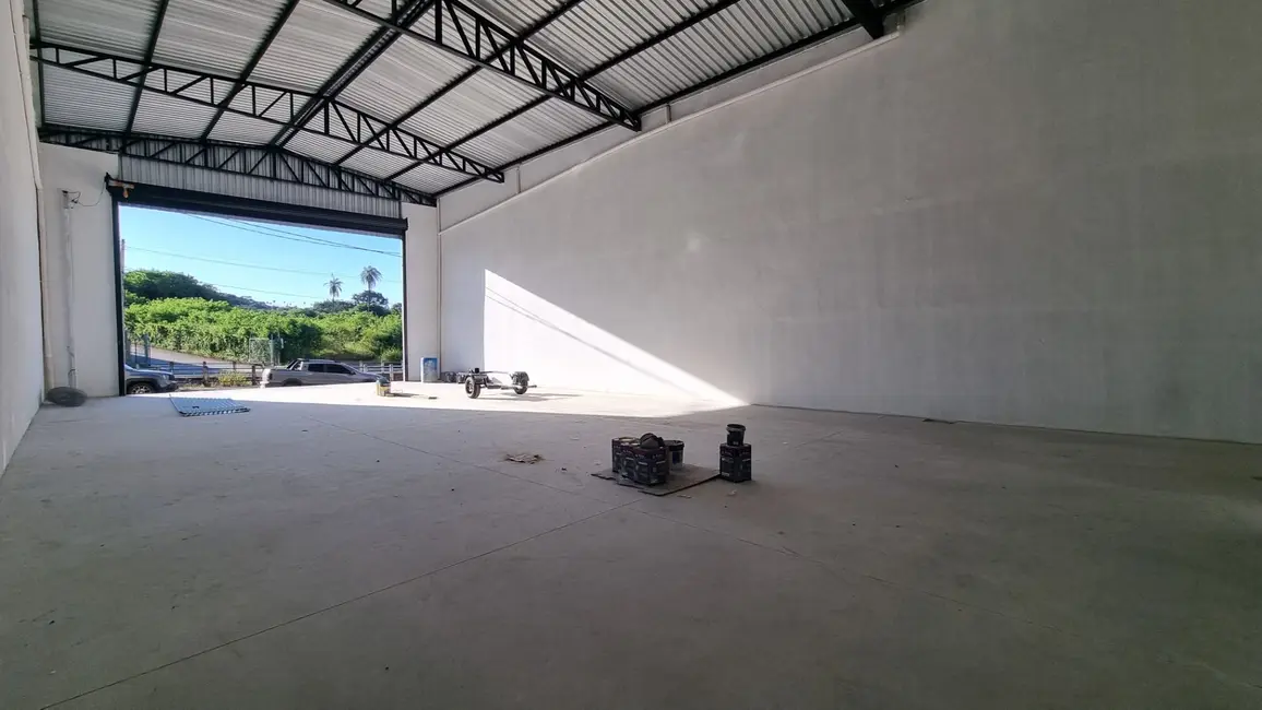 Foto 9 de Armazém / Galpão para alugar, 370m2 em Igarape - MG