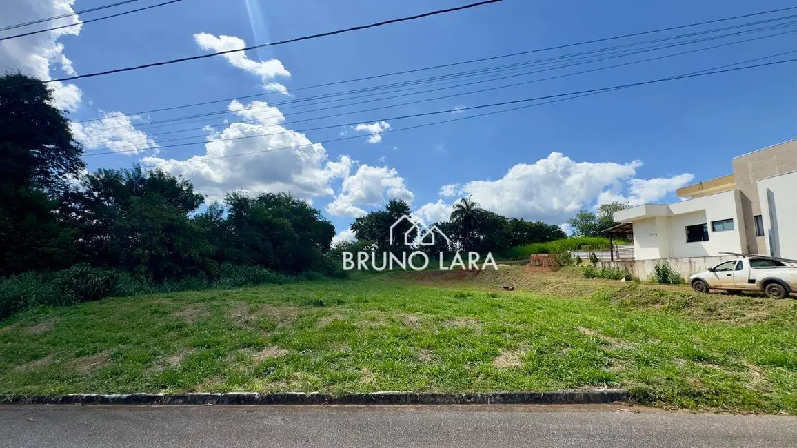 Foto 1 de Terreno / Lote à venda, 1006m2 em Igarape - MG